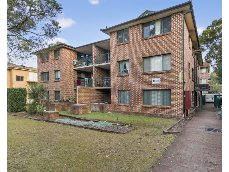 12/10-12 Bailey Street, Westmead NSW 2145