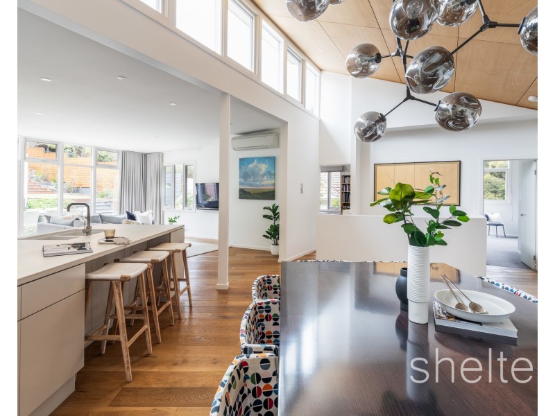 35 Great Valley Road, Glen Iris VIC 3146