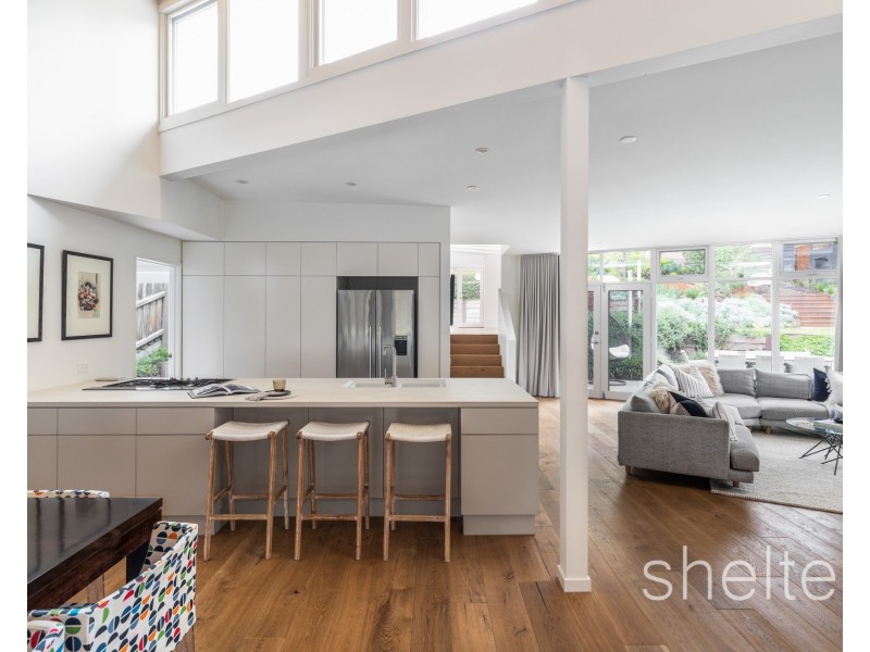 35 Great Valley Road, Glen Iris VIC 3146