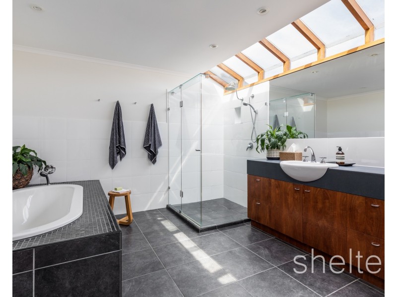 47 Munro Avenue, Ashburton VIC 3147