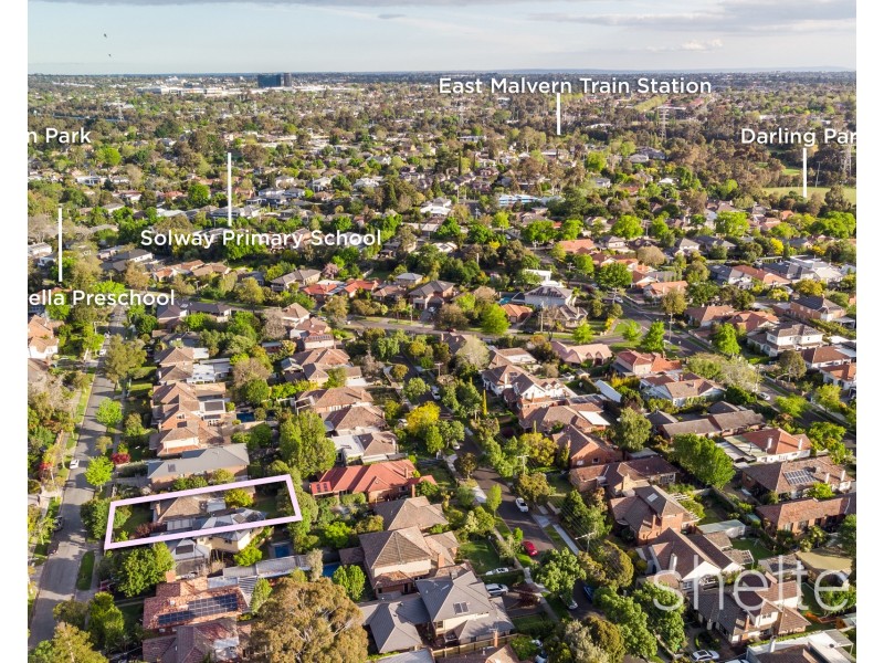 8 Oliver Street, Ashburton VIC 3147