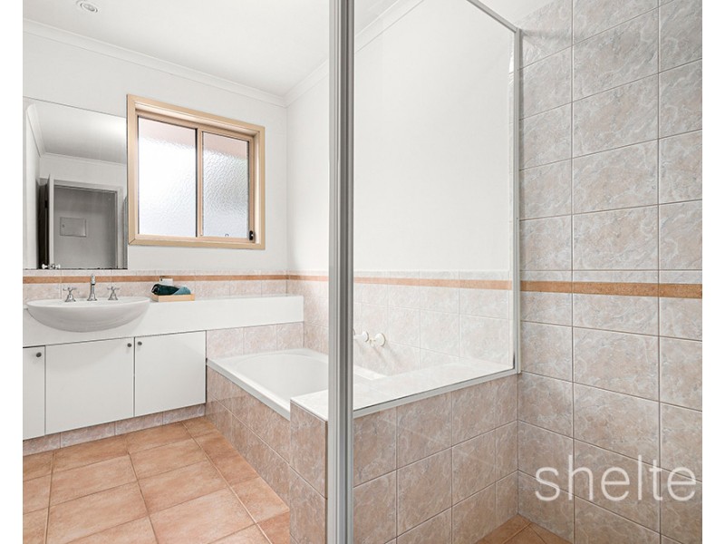 2/20 Winbirra Parade, Ashwood VIC 3147