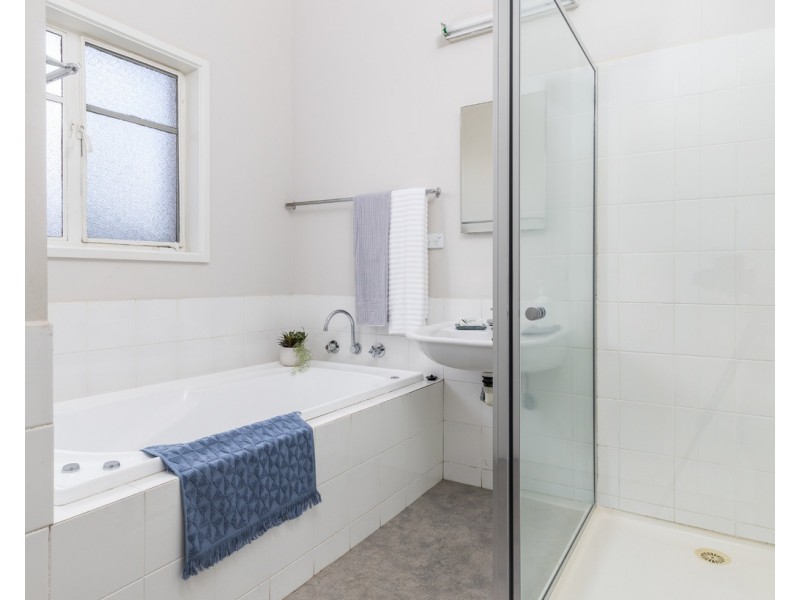 1/31 Flowerdale Road, Glen Iris VIC 3146