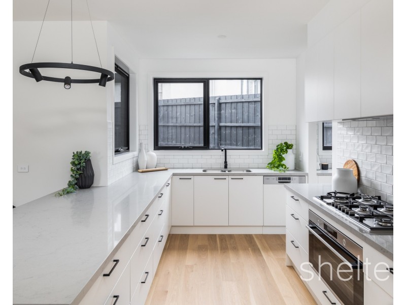 42 St Georges Crescent, Ashburton VIC 3147