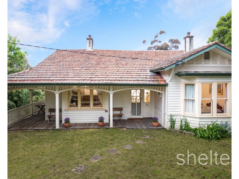 52 Valley Parade, Glen Iris VIC 3146
