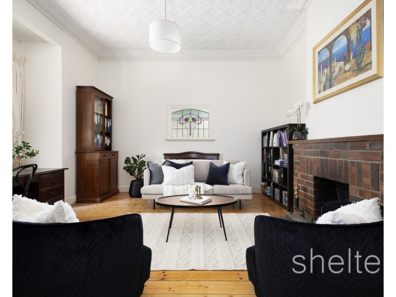 52 Valley Parade, Glen Iris VIC 3146