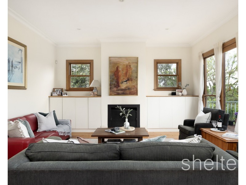 52 Valley Parade, Glen Iris VIC 3146