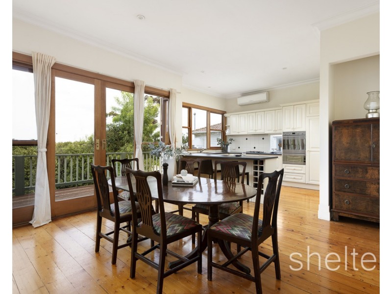 52 Valley Parade, Glen Iris VIC 3146