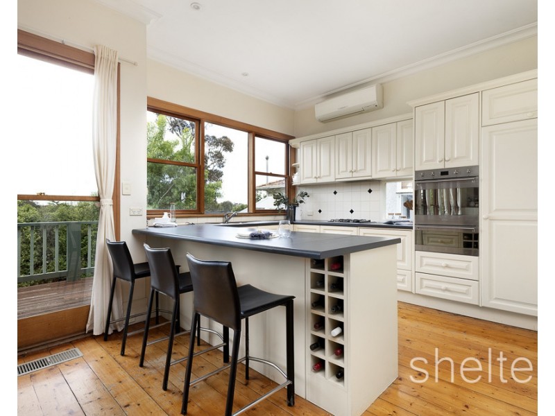 52 Valley Parade, Glen Iris VIC 3146