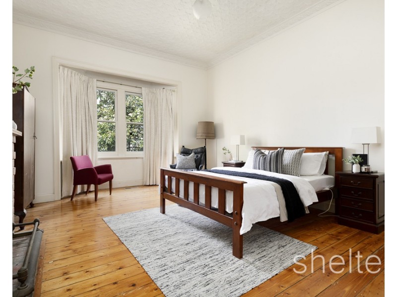 52 Valley Parade, Glen Iris VIC 3146