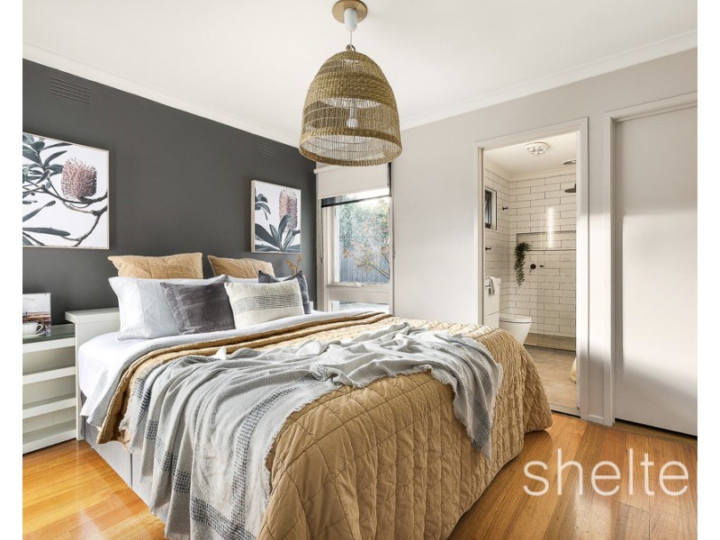 2 Ainslie Drive, Wheelers Hill VIC 3150