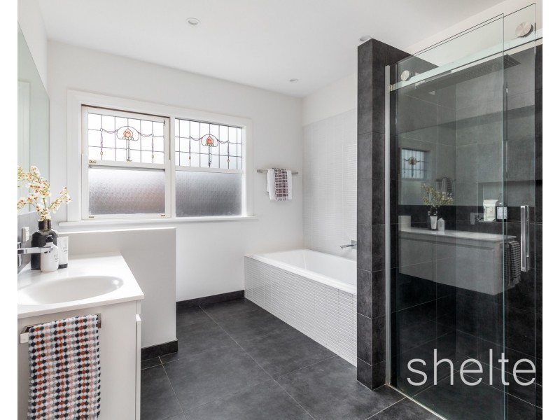 14 Howard Street, Glen Iris VIC 3146