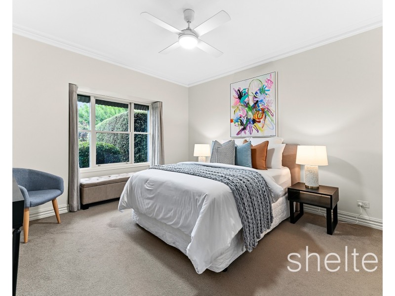 16 Thomas Arnold Avenue, Glen Waverley VIC 3150