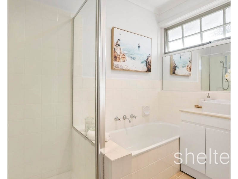 2/210 Warrigal Road, Camberwell VIC 3124