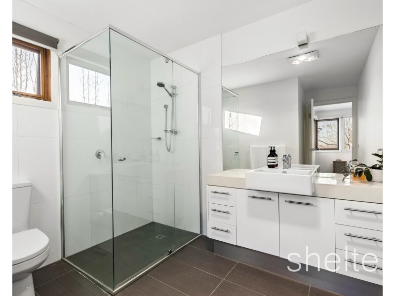 1A Kardinia Road, Glen Iris VIC 3146