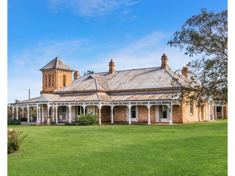 “Pine Ridge” Narangarie Road, Dunedoo NSW 2844