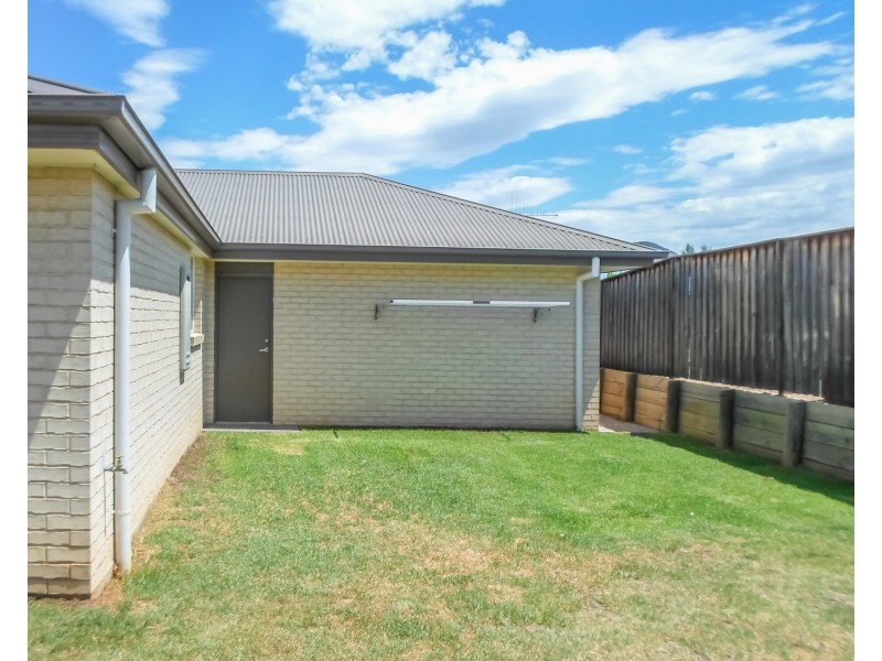 33 Lions Drive, Mudgee NSW 2850