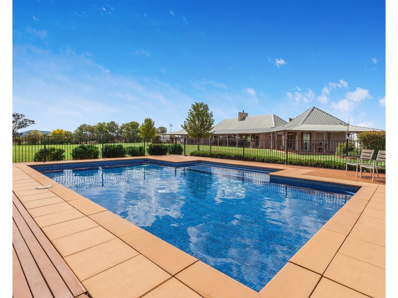 245 Bergalin Road, Gulgong NSW 2852