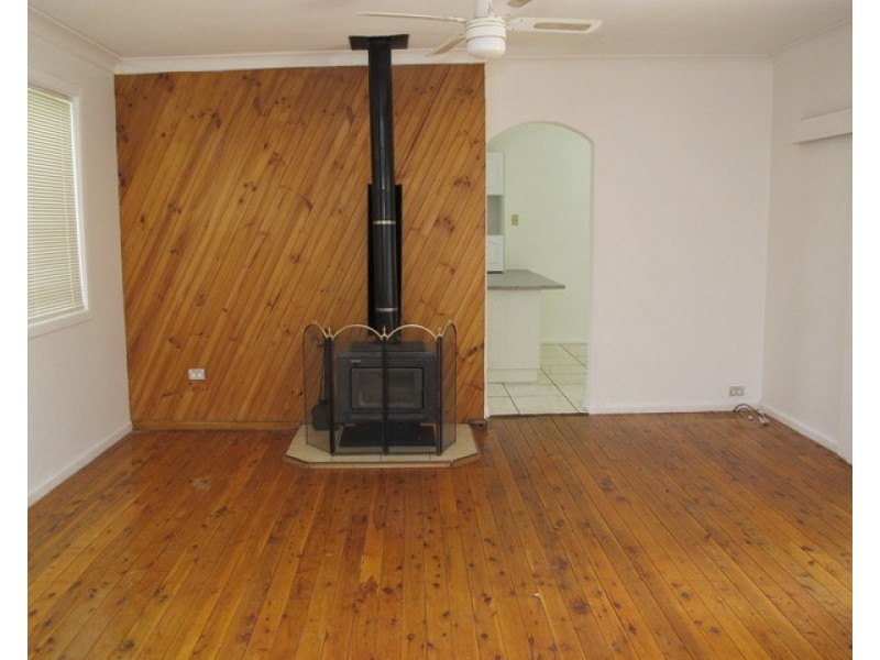 24 White Street, Gulgong NSW 2852