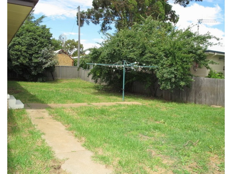 24 White Street, Gulgong NSW 2852