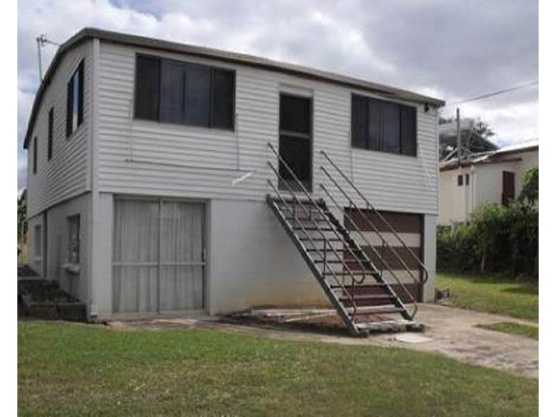 19 Strathmore Street, Collinsville QLD 4804
