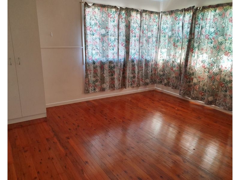 5 Murphy Street, Collinsville QLD 4804