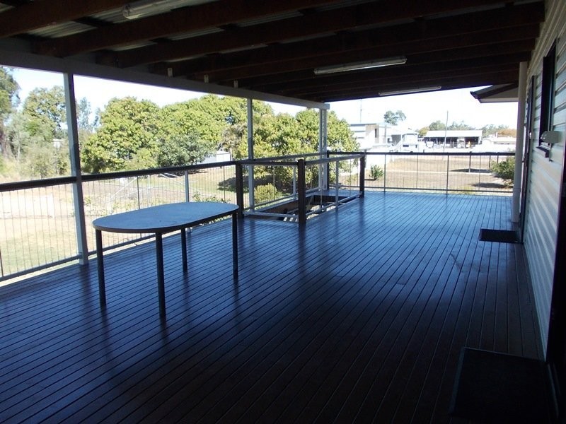6 Davidson Street, Collinsville QLD 4804