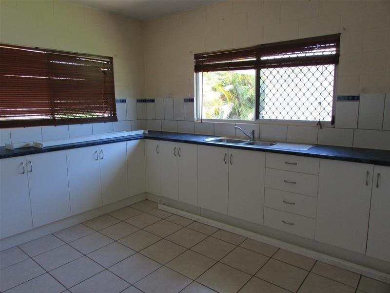 13 Cowan Lane, Bowen QLD 4805