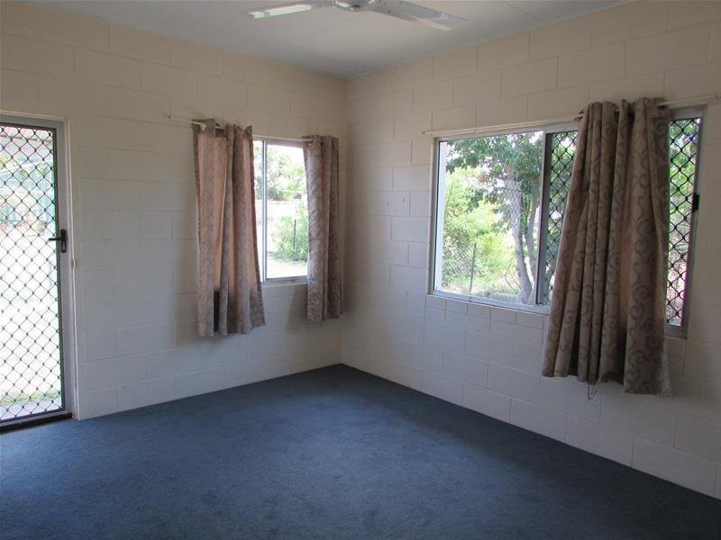 13 Cowan Lane, Bowen QLD 4805