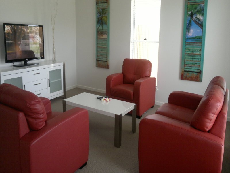 32 Seabreeze Crescent, Bowen QLD 4805