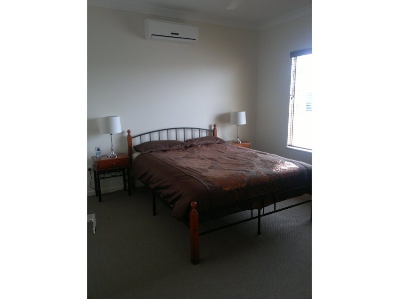 32 Seabreeze Crescent, Bowen QLD 4805