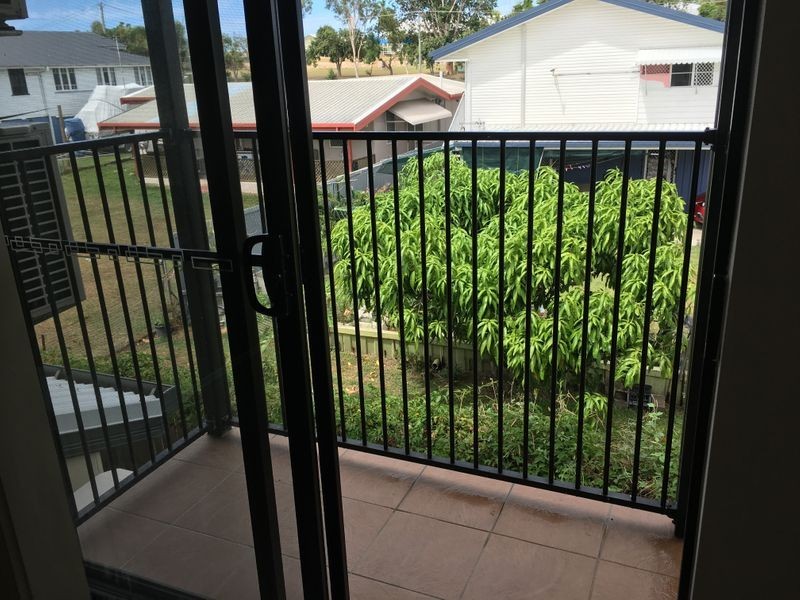 1/34 Poole Street, Bowen QLD 4805