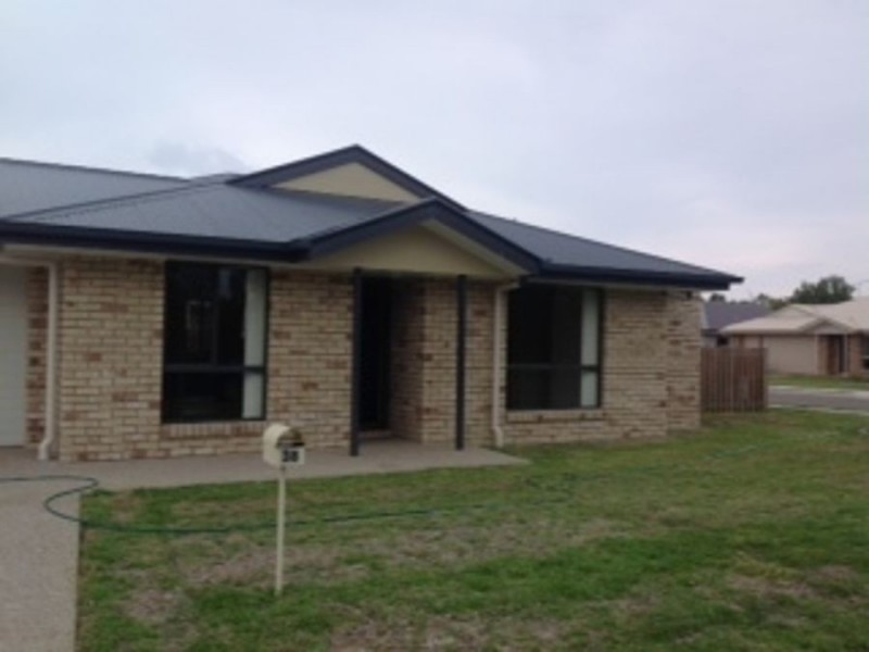 2 1/ Casuarina Street, Bowen QLD 4805