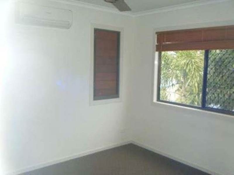 2/32 St Kilda Street, Bowen QLD 4805