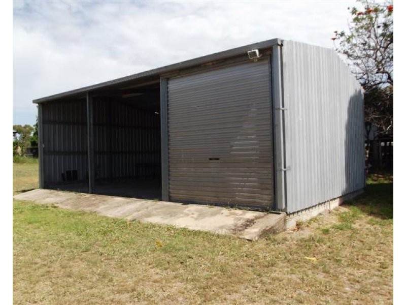 13-15 Strathmore Street, Collinsville QLD 4804