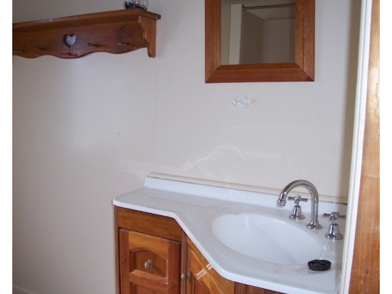 13-15 Strathmore Street, Collinsville QLD 4804