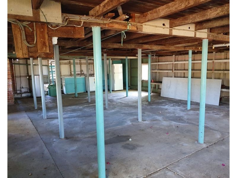 1 Pelican Street, Collinsville QLD 4804