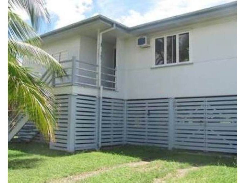 26 Gralton Street, Collinsville QLD 4804