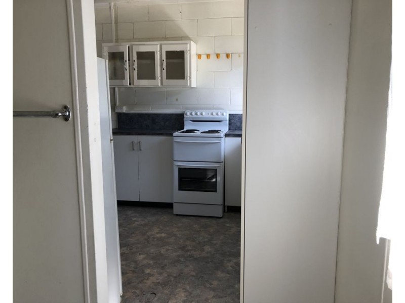 17 Blake Street, Collinsville QLD 4804