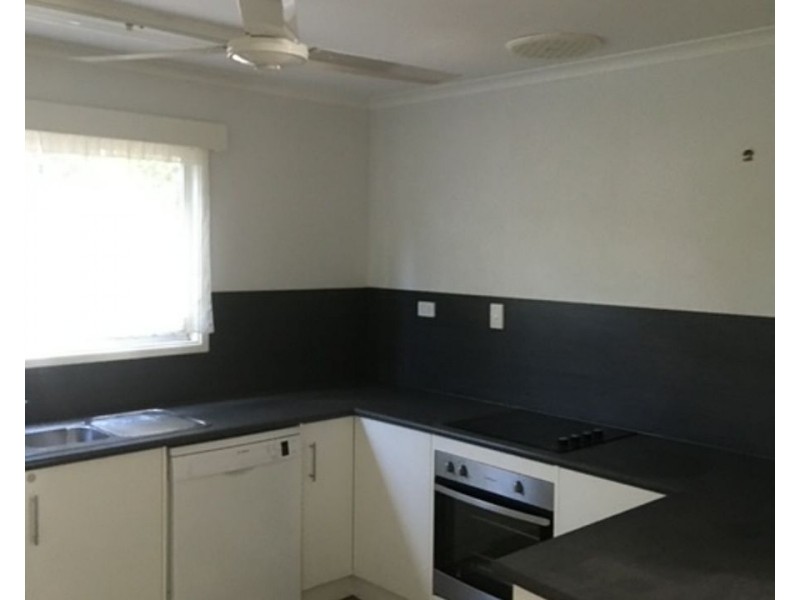 12 Shrubsole Street, Collinsville QLD 4804