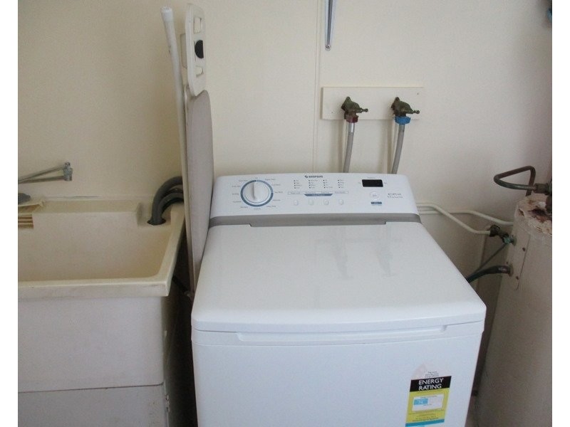 1/17 Blake Street, Collinsville QLD 4804