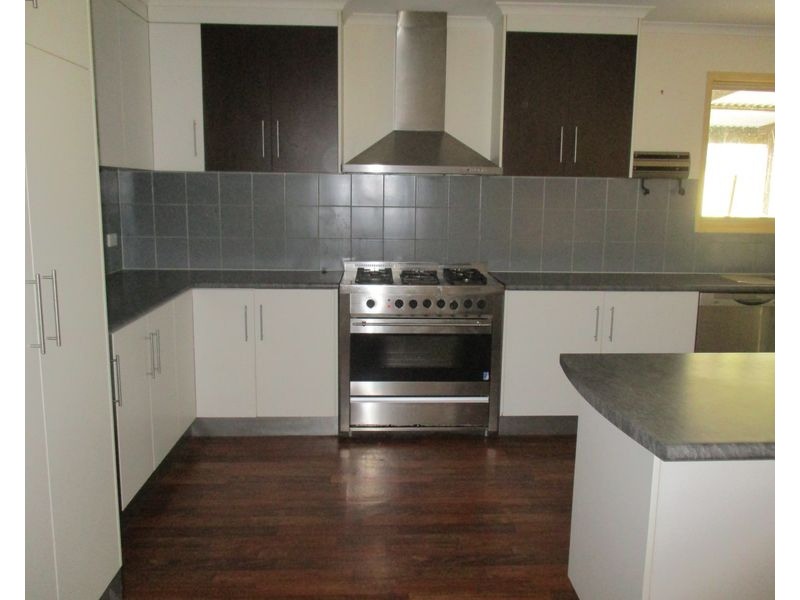 15 Miller Street, Collinsville QLD 4804