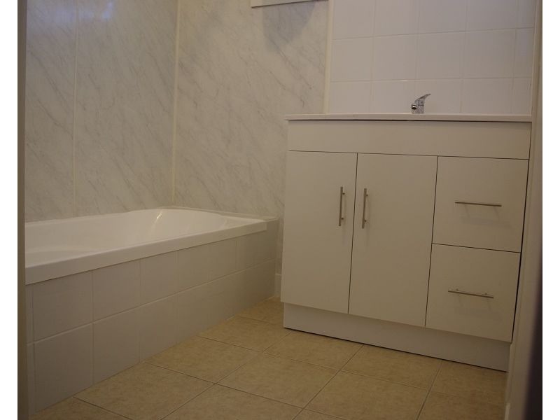 1 Cunningham Street, Collinsville QLD 4804