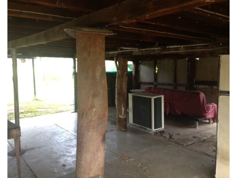 16 Carpet Street, Collinsville QLD 4804