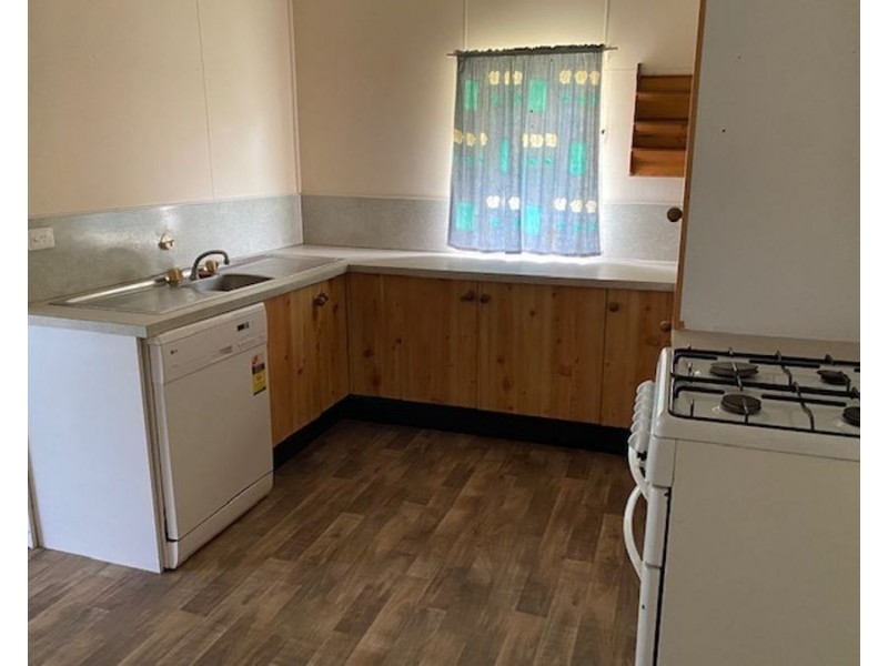 20 Belmore Street, Collinsville QLD 4804