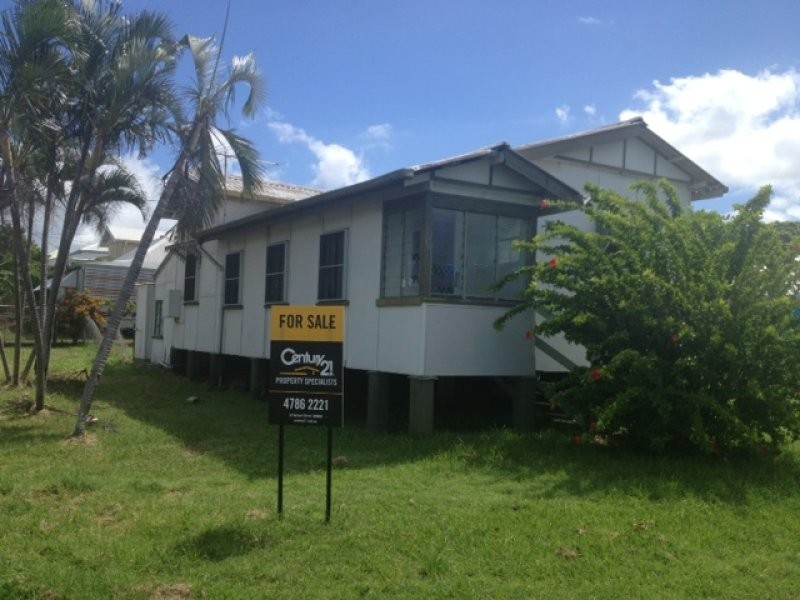 17 Brisbane Street, Bowen QLD 4805