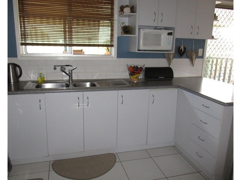 28 Eleventh Avenue, Scottville QLD 4804