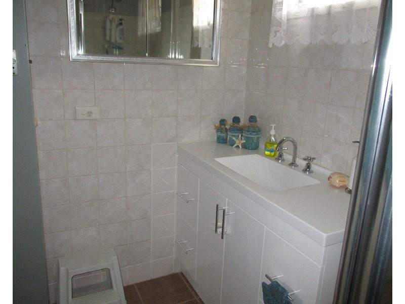 28 Eleventh Avenue, Scottville QLD 4804