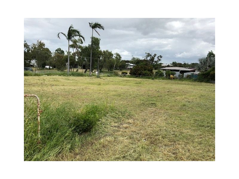 29 George Street, Collinsville QLD 4804