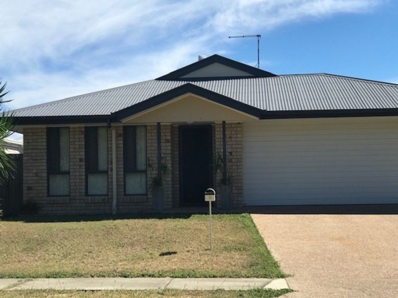 1 Crofton Street, Bowen QLD 4805